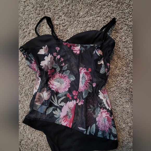 SOLD-Floral mesh body suit from willows young contemporary - Picture 3 of 9